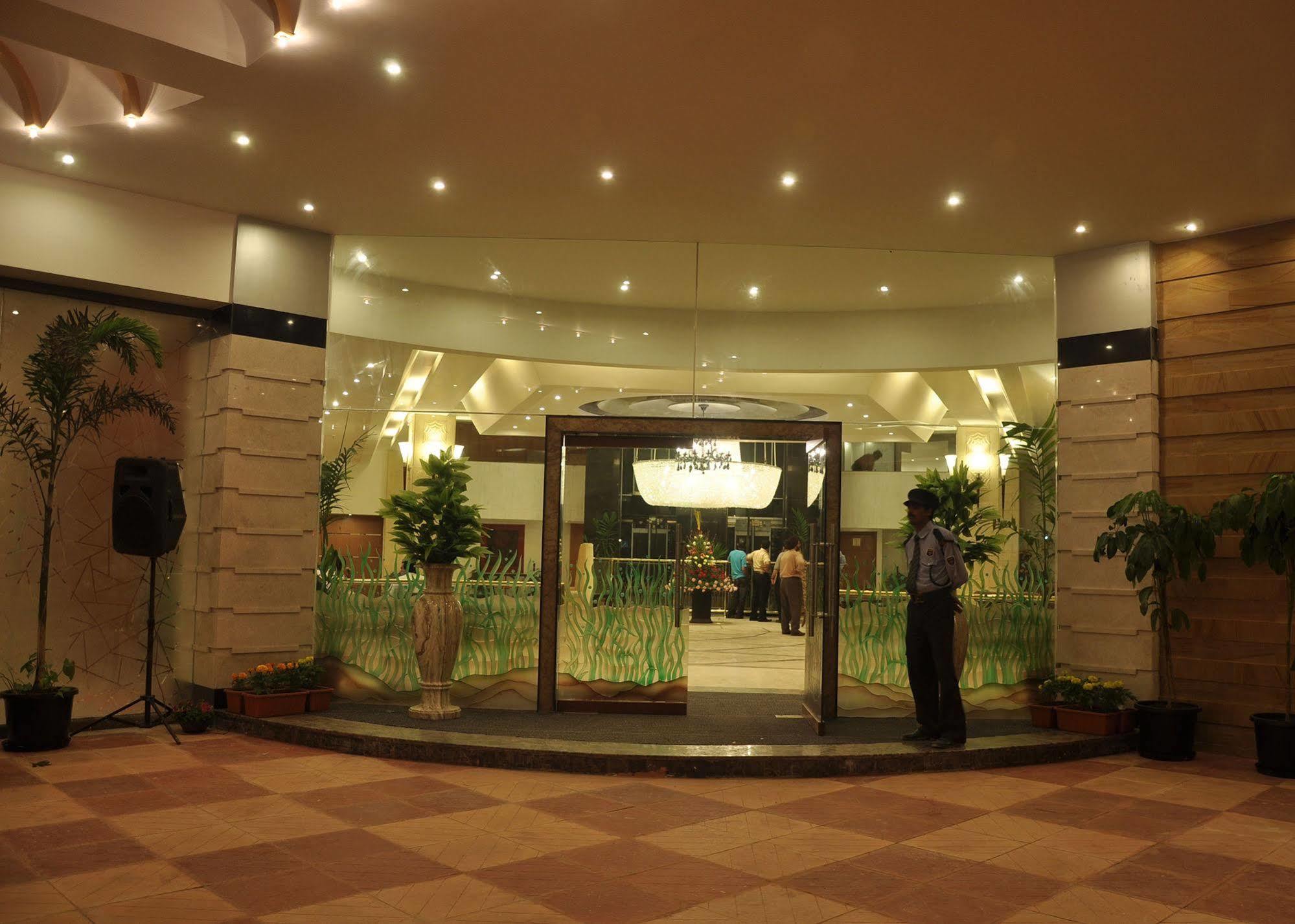 巴比伦酒店 Rāipur 外观 照片