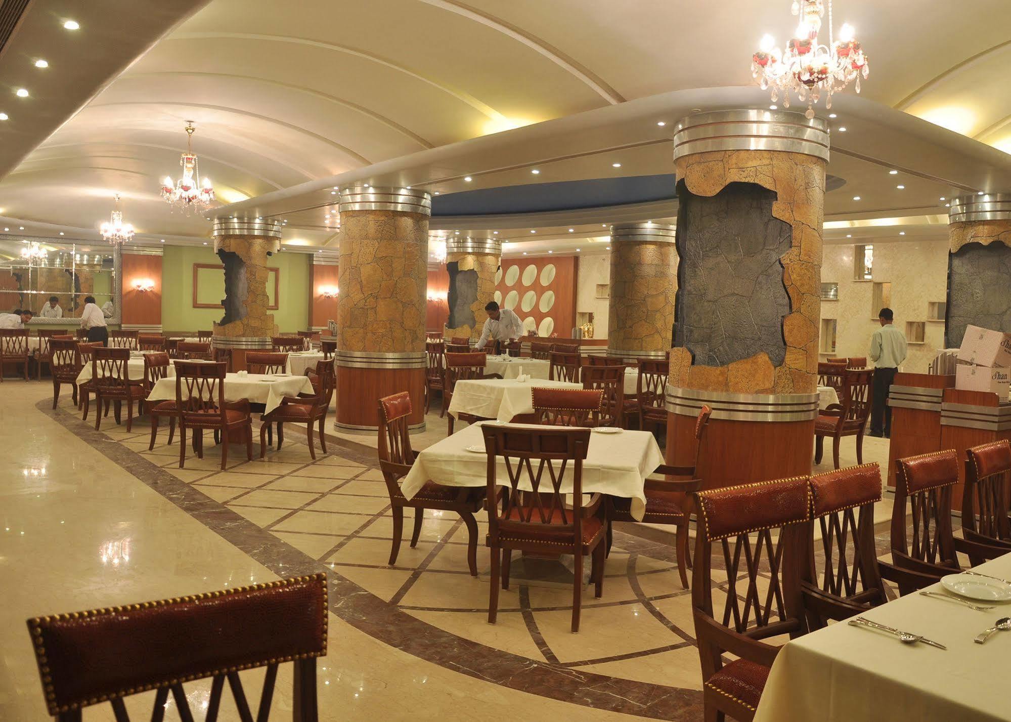 巴比伦酒店 Rāipur 外观 照片