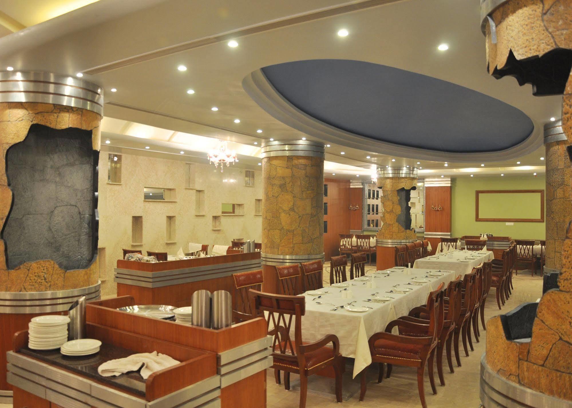 巴比伦酒店 Rāipur 外观 照片